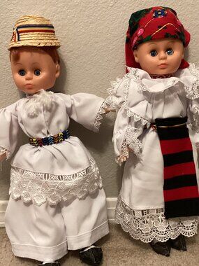 2 Romanian Dolls, Ethnic Folk Collectible Vintage Unique